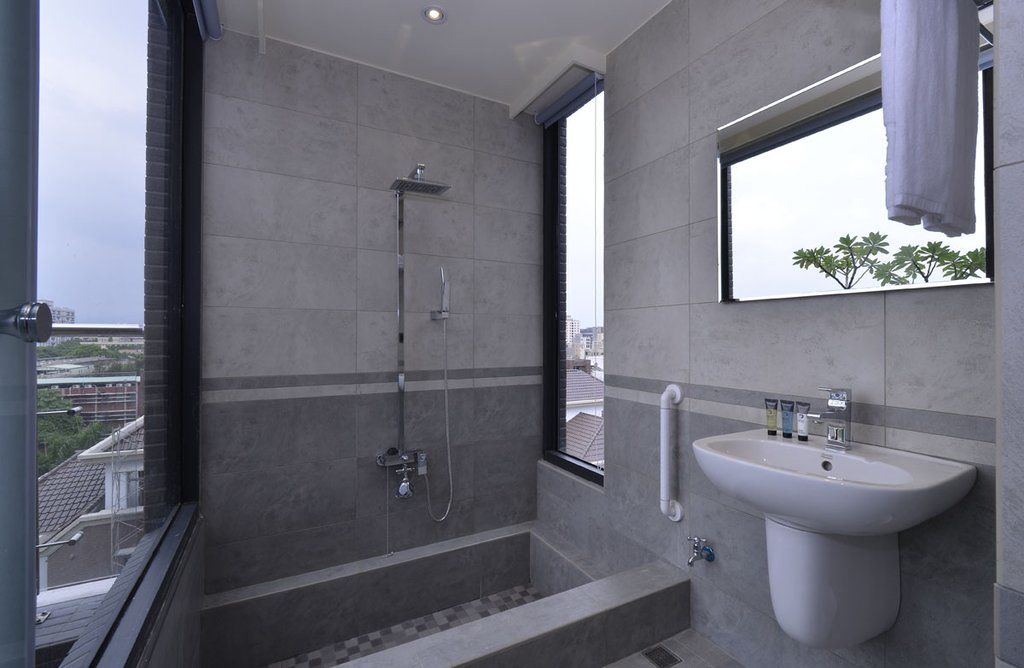 Hotel Cube Taichung Bagian luar foto